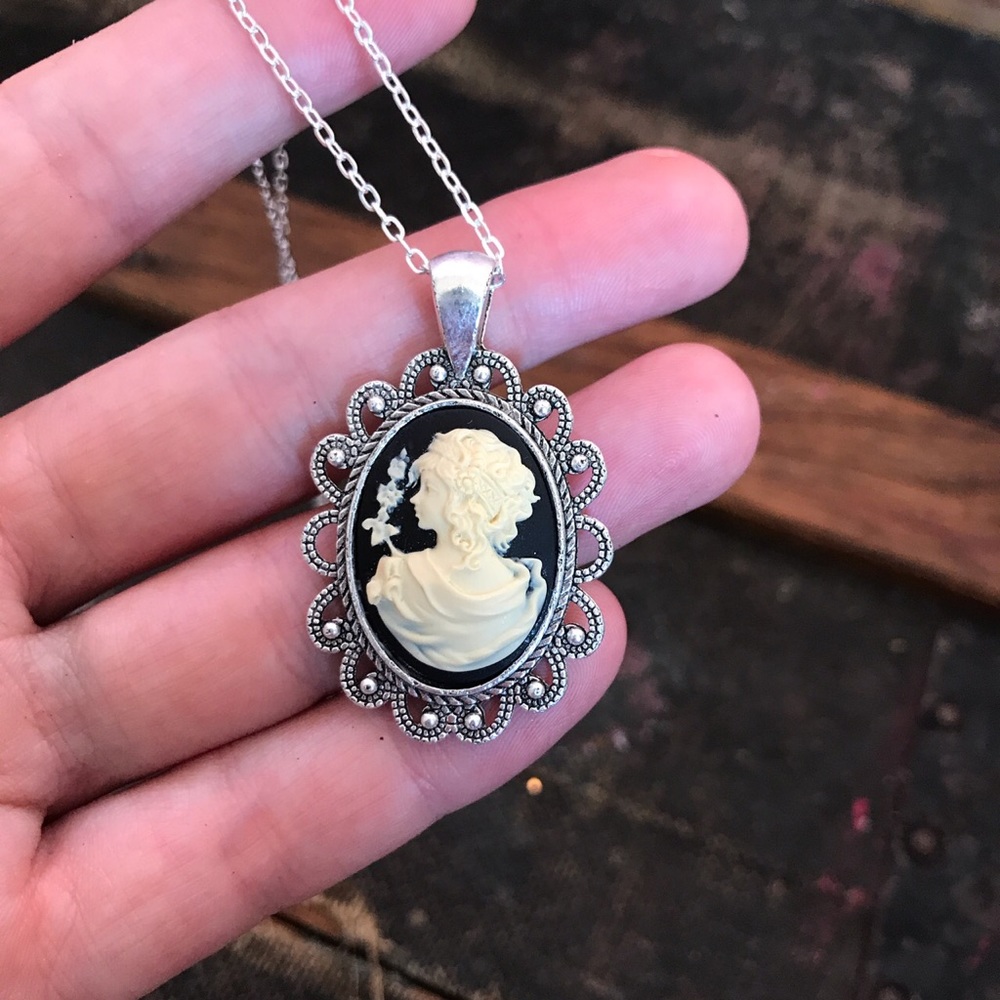SOLD Vintage style cameo girl necklace w flowers